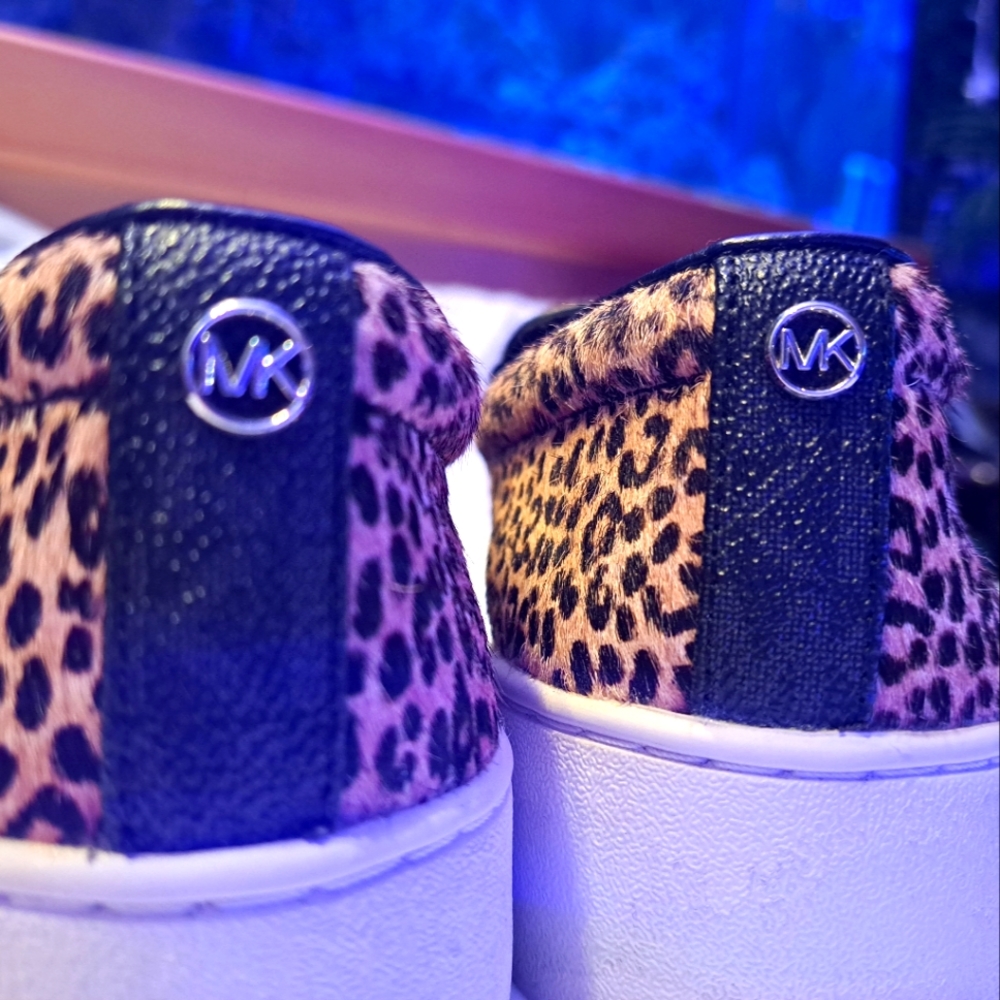 Michael course leopard shoes.